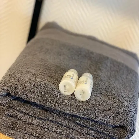 Capstay - Netflix Hotel