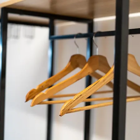 Capstay - Netflix 2*