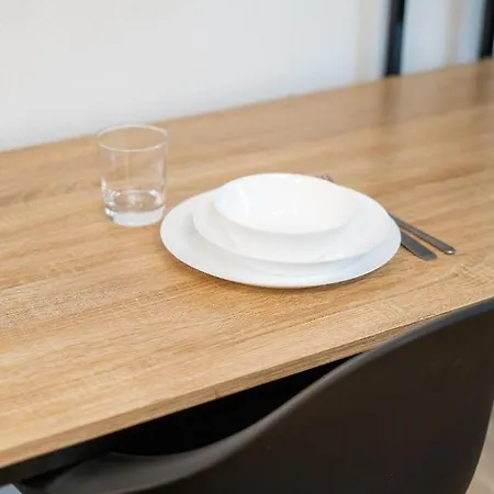 Capstay - Netflix Trith-Saint-Leger