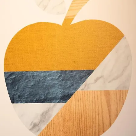 Capstay - Netflix Hotel 2*