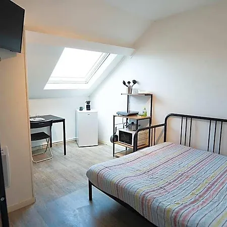 Capstay - Netflix Hotel